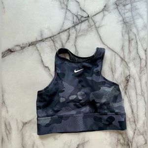 Nike Women's DRI-FIT Swoosh Medium-Support High-Neck Sports Bra